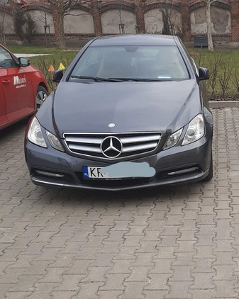 Mercedes-Benz Klasa E cena 53000 przebieg: 155000, rok produkcji 2011 z Kraków małe 254